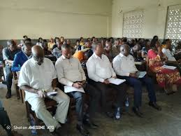 Conférence sur le système LDM et notions sur l&rsquo;Assistance Sociale : un exposé exceptionnel devant les finalistes du secondaire et les nouveaux étudiants.