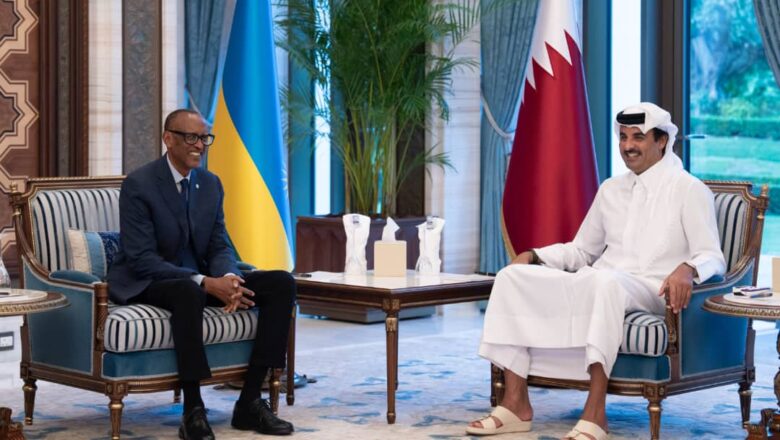 Paul Kagame en visite de travail à Doha