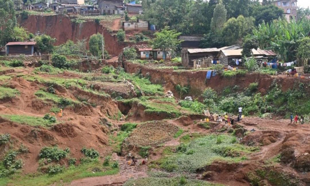 Sud-Kivu :La nature de  Buhozi replonge dans l’angoisse après un nouvel effondrement du sol