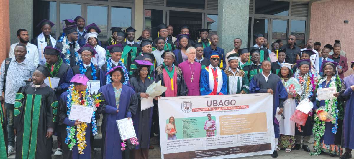 Goma: L’Université Bilingue Anglicane de Goma (UBAGO) passe à la collation des grades à ses 24 étudiants.